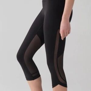 Lululemon Cropped Mesh Leggings